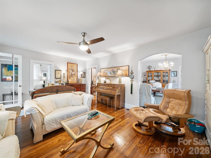 44 Hemlock Ave, Spruce Pine, NC 28777