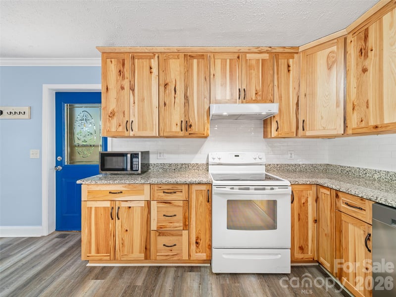 79 Sean Dr, Spruce Pine, NC 28777