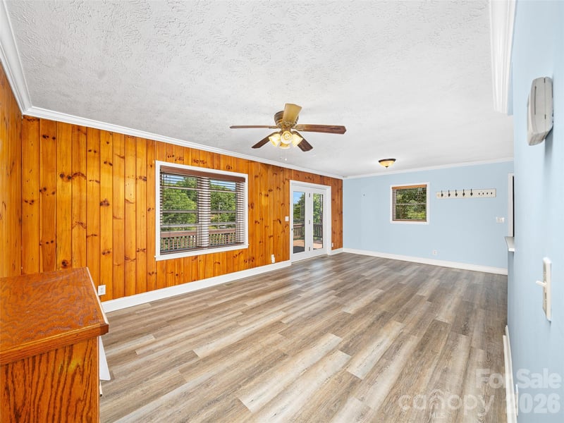 79 Sean Dr, Spruce Pine, NC 28777