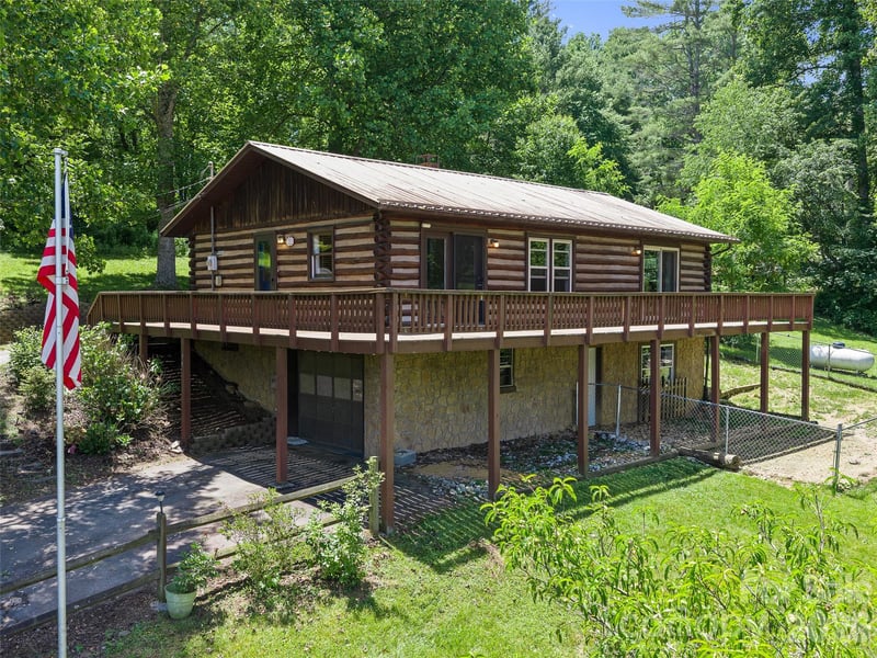 79 Sean Dr, Spruce Pine, NC 28777