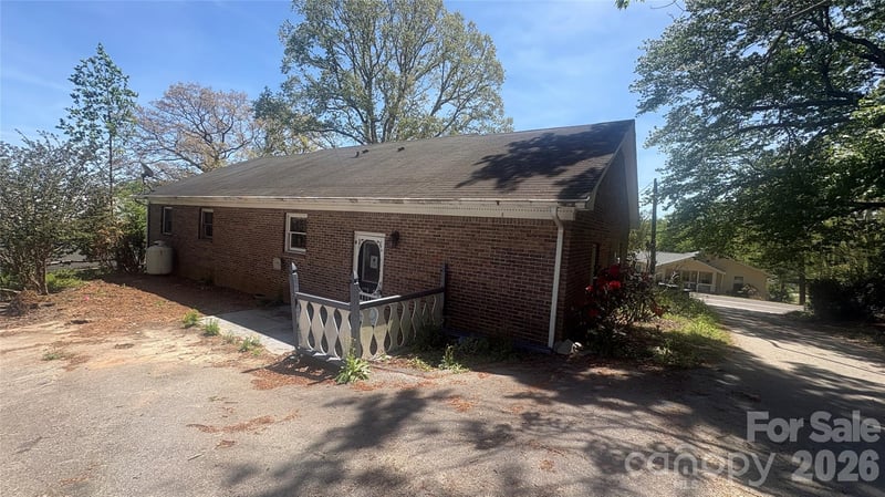 132 Haynes St, Hendersonville, NC 28791