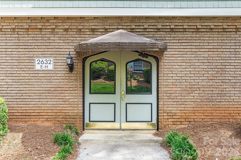 2632 Park Rd #H, Charlotte, NC 28209