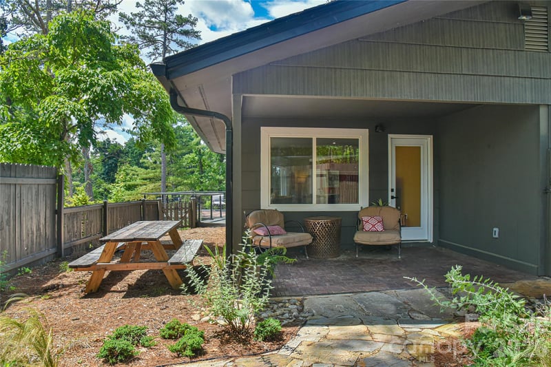 351 Windsor Rd, Asheville, NC 28804