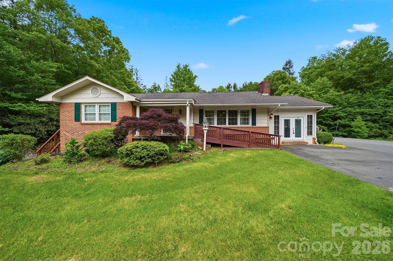 9121 Nc 181 Hw, Newland, NC 28657