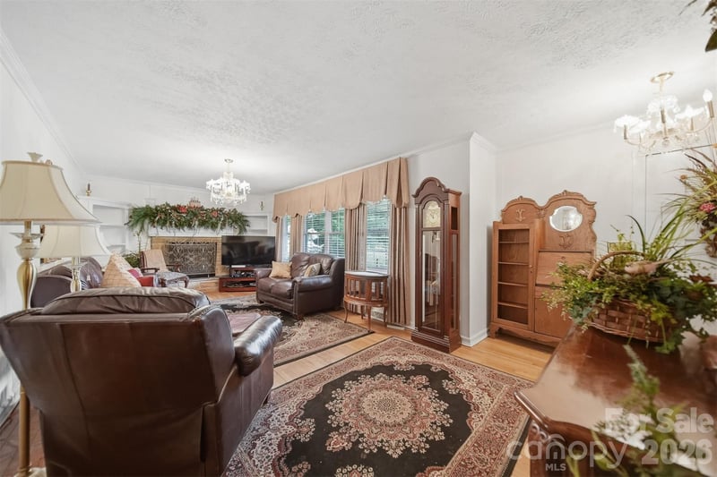 9121 Nc 181 Hw, Newland, NC 28657