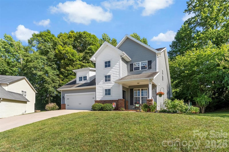6008 River Garden Ct, Lowell, NC 28098