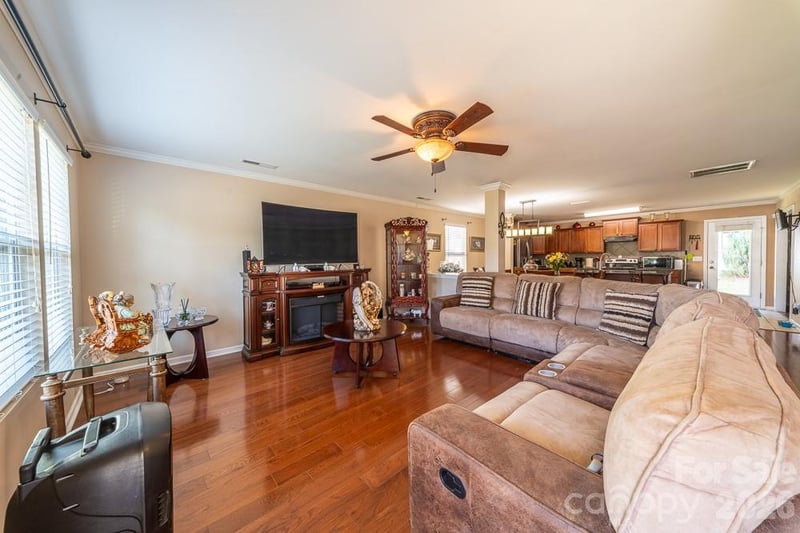 908 Sherman St, Gastonia, NC 28052