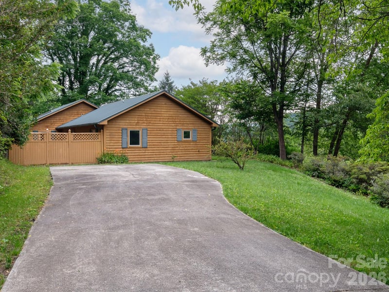 332 Island Cove Rd, Penrose, NC 28766