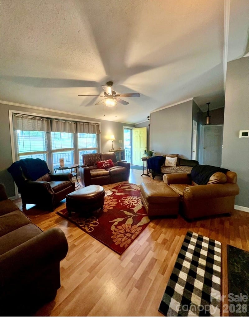 428 Club Dr, Gastonia, NC 28054