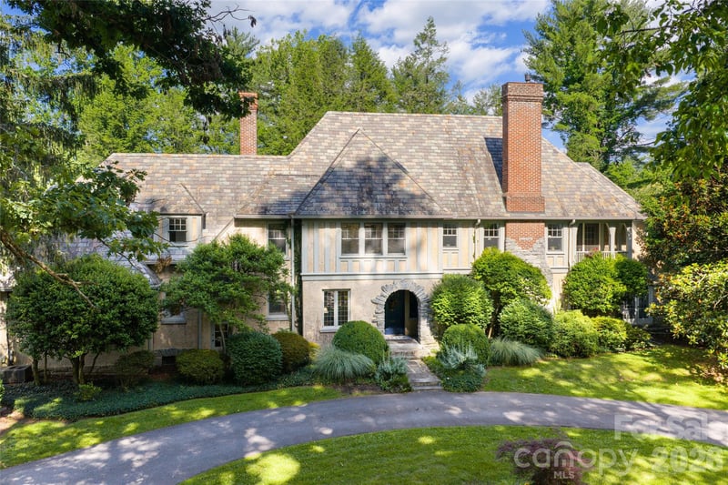 334 Vanderbilt Rd, Biltmore Forest, NC 28803