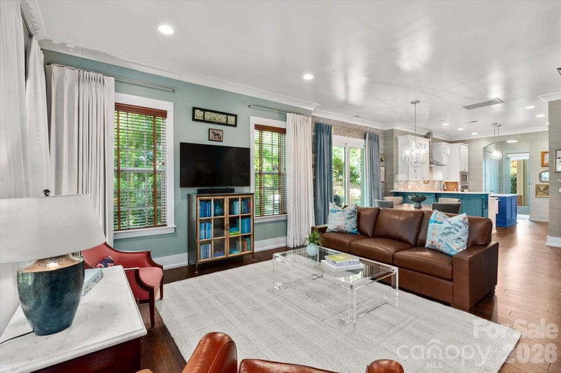 3702 Selwyn Ave, Charlotte, NC 28209