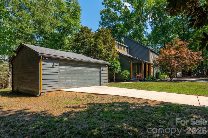 7917 Serendipity Ln, Charlotte, NC 28277