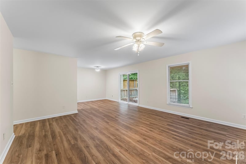 110 Wesley Dr, Morganton, NC 28655