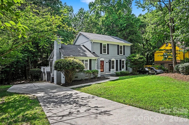 9322 New Towne Dr, Matthews, NC 28105