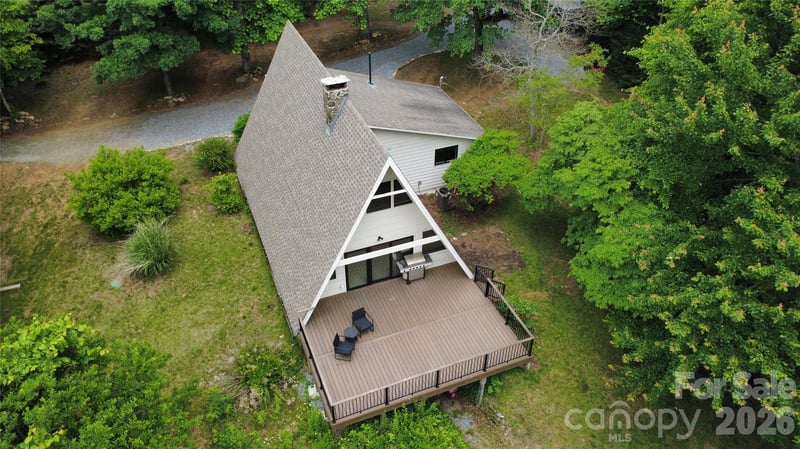 826 Shumont Rd, Black Mountain, NC 28711
