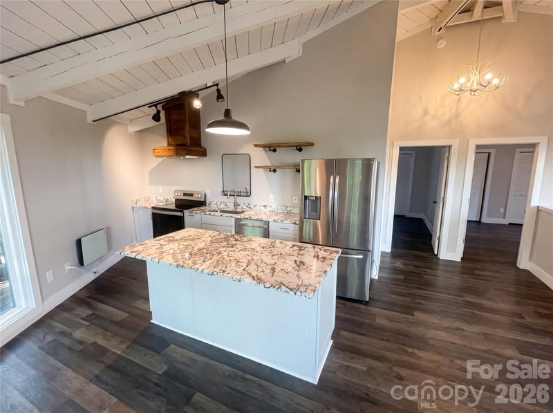 119 Beechwood Ln, Beech Mountain, NC 28604