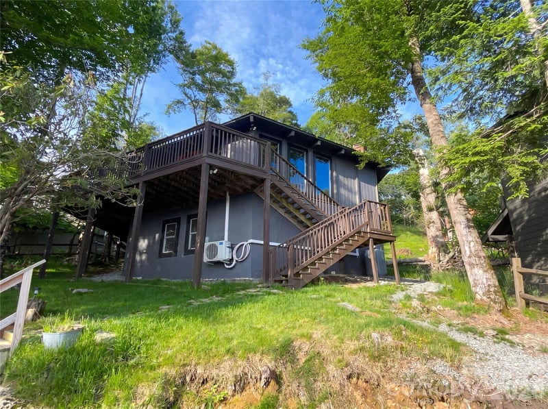 119 Beechwood Ln, Beech Mountain, NC 28604