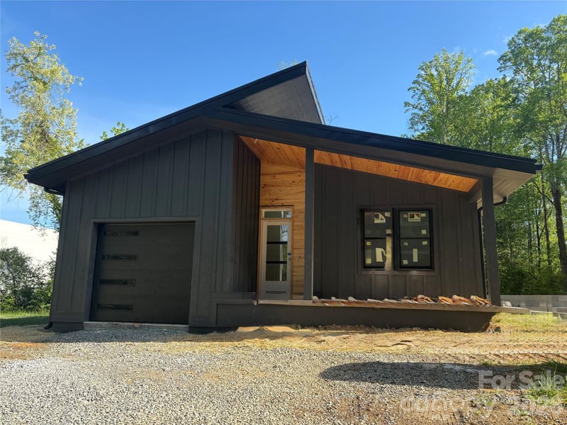 123 Welcome St, Brevard, NC 28712