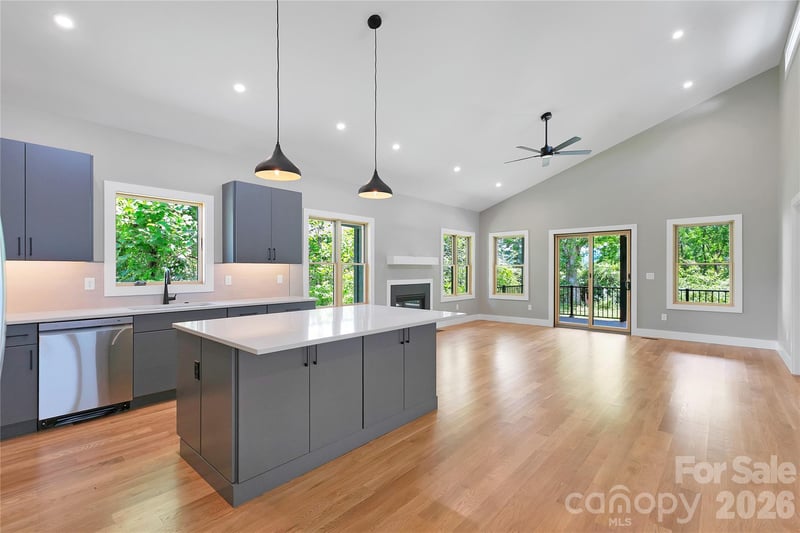 123 Welcome St, Brevard, NC 28712