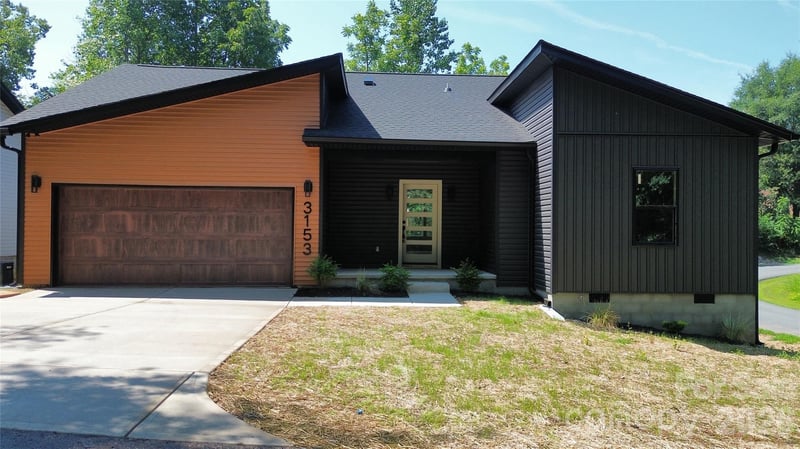 3153 Huffman St, Claremont, NC 28610