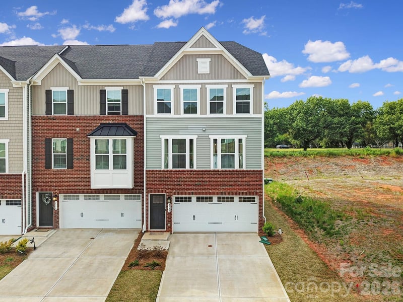 2528 Grantham Place Dr, Fort Mill, SC 29715