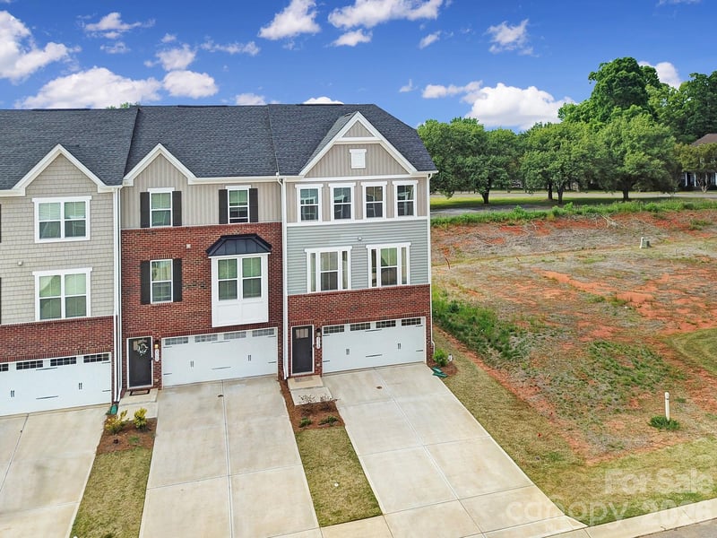 2528 Grantham Place Dr, Fort Mill, SC 29715