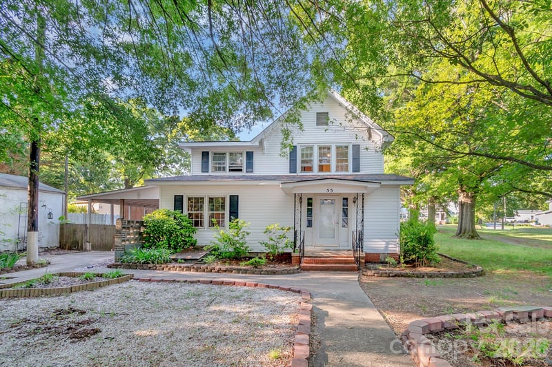55 Maple St, Badin, NC 28009