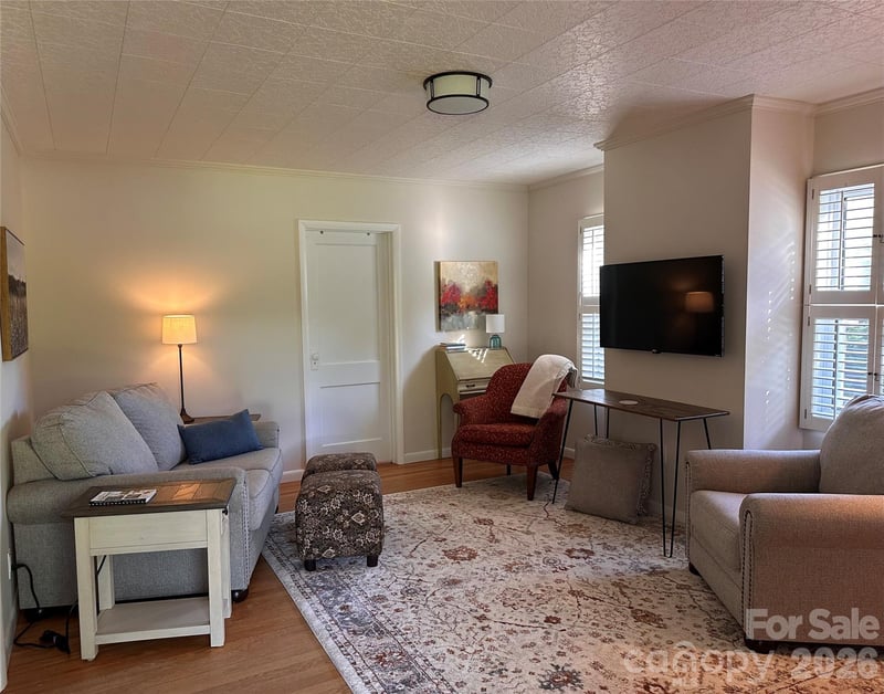 21 Byrd Ln, Brevard, NC 28712