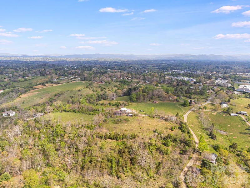47 Gill Branch Rd, Weaverville, NC 28787