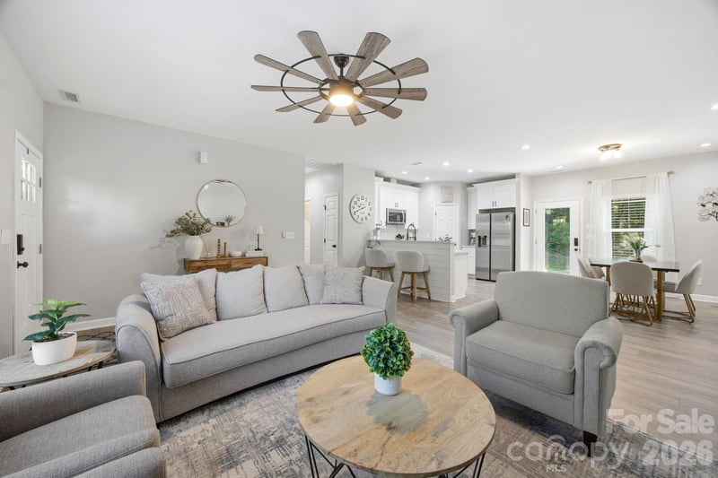 204 Price St, Mount Holly, NC 28120
