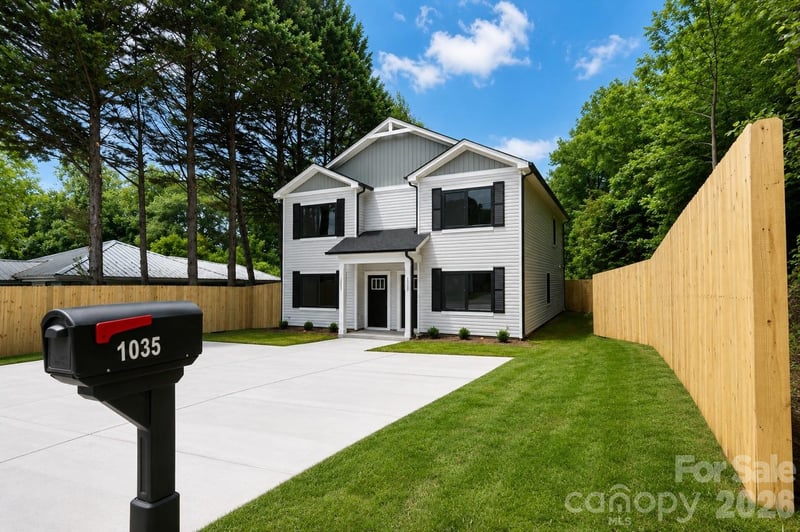 1033 19th St #37 & 38, Hickory, NC 28601