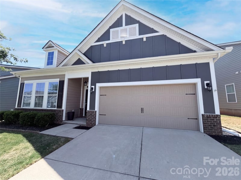132 Margo Ln, Statesville, NC 28677