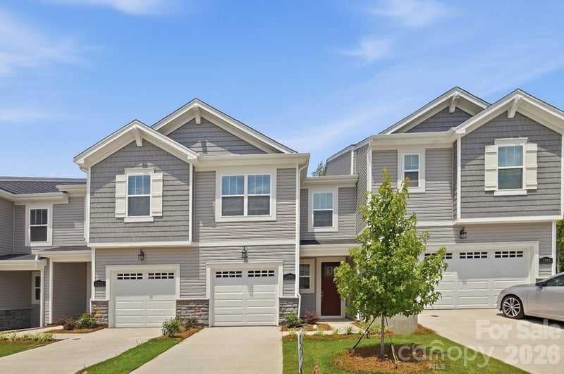 1304 Vibrant Rd, Charlotte, NC 28215