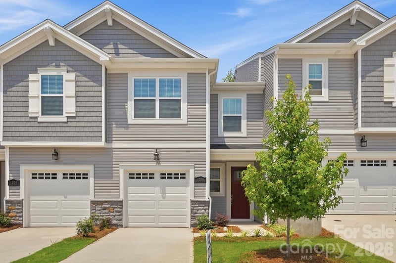 1304 Vibrant Rd, Charlotte, NC 28215
