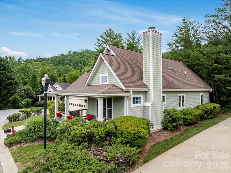 7 Veranda Trl, Asheville, NC 28803