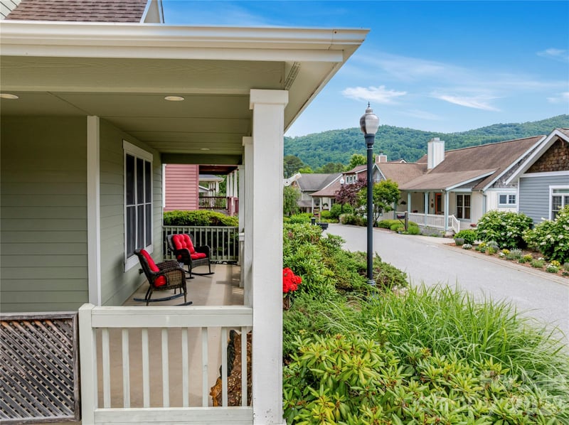 7 Veranda Trl, Asheville, NC 28803