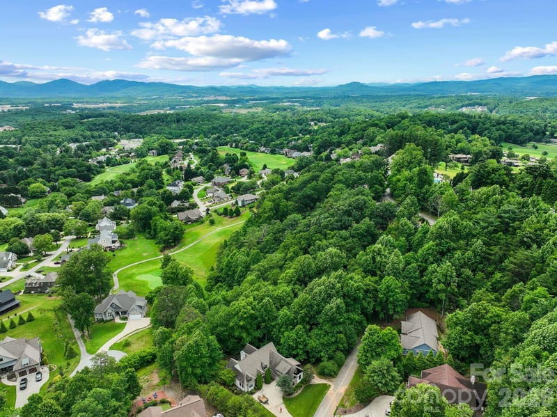 9999 Glen Eagles Ln #177 & 178, Mills River, NC 28759