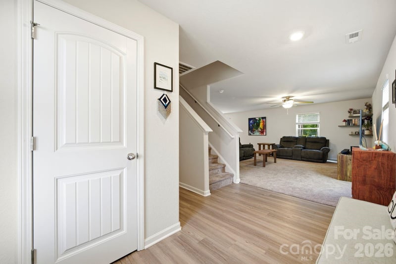 565 Hawley St, Charlotte, NC 28214