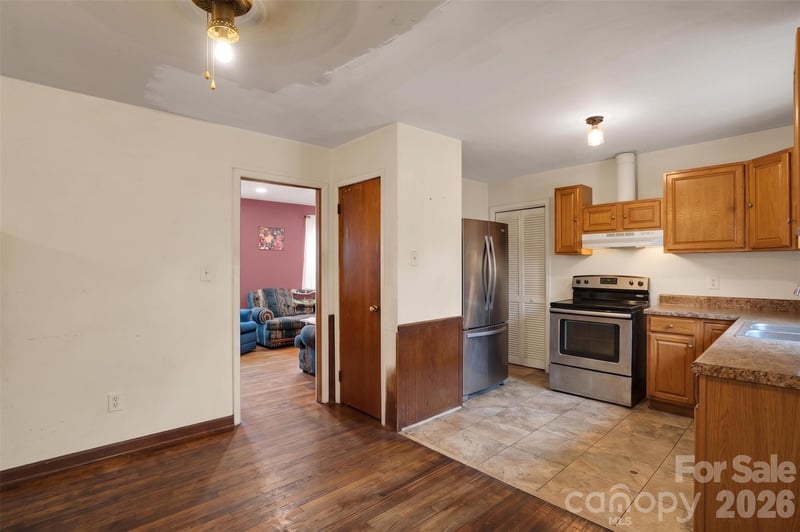 1616 Mcallister Dr, Charlotte, NC 28216