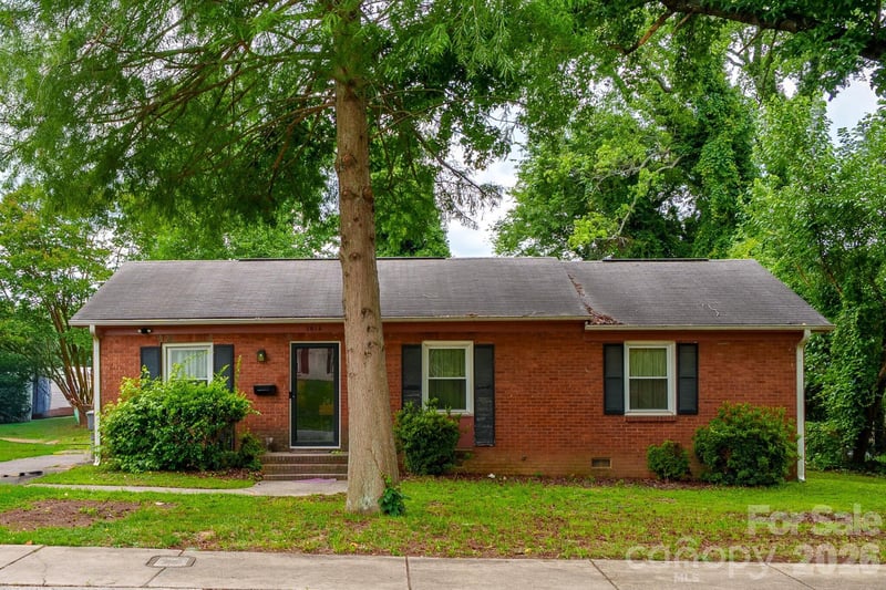1616 Mcallister Dr, Charlotte, NC 28216