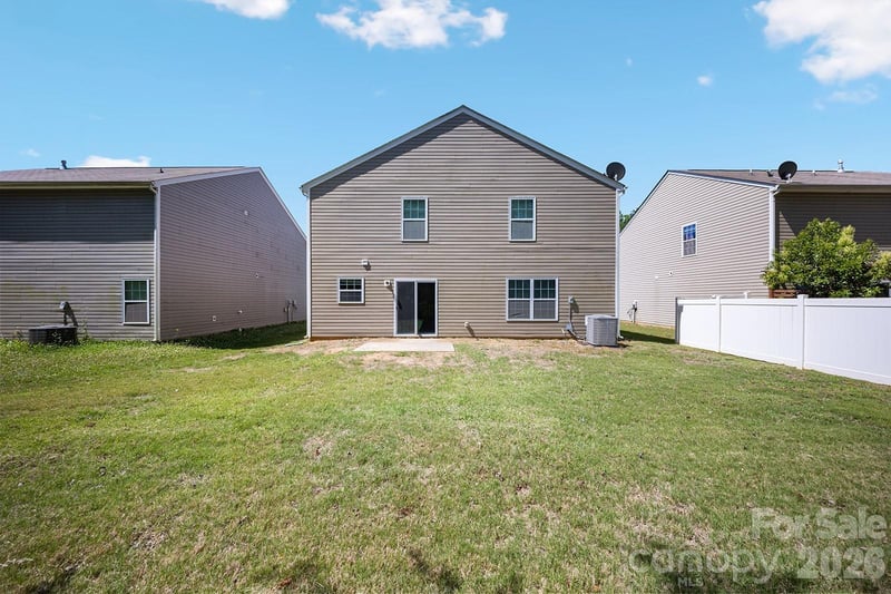 5329 Park Brook Dr, Charlotte, NC 28269