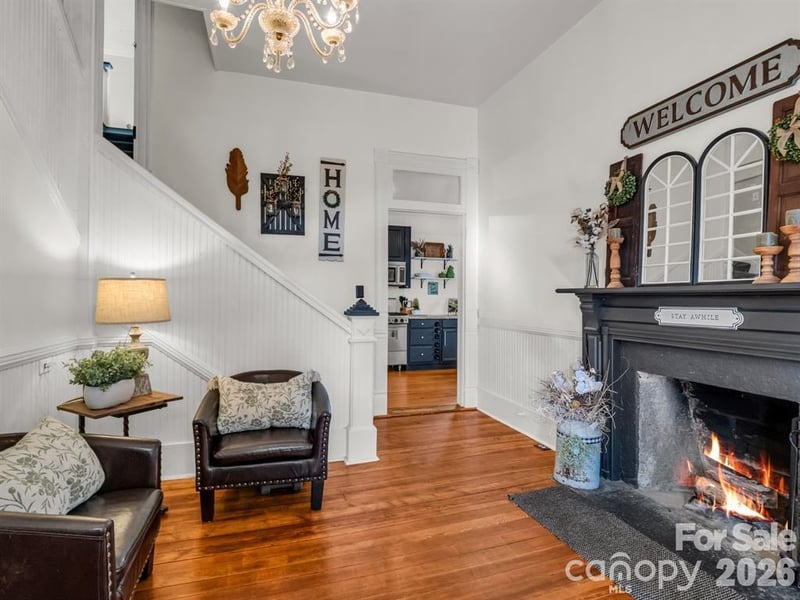 219 Stoney Mountain Rd, Hendersonville, NC 28791