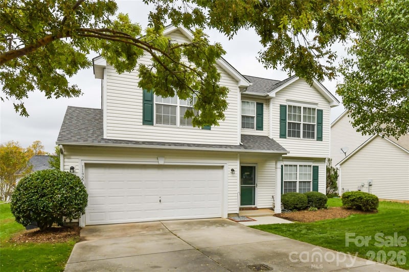 11927 Cheviott Hill Ln, Charlotte, NC 28213