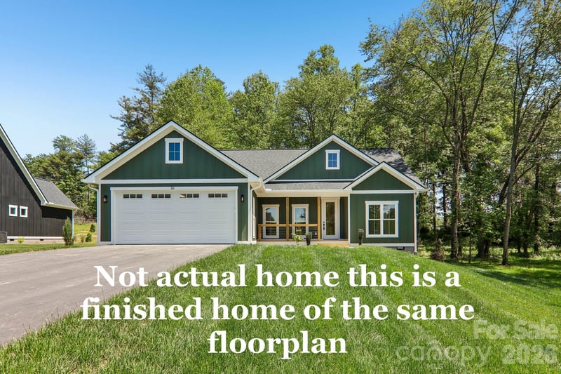 155 Haywood Crossing Dr, Hendersonville, NC 28791