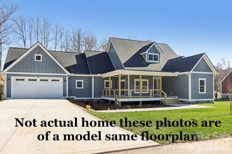 119 Haywood Crossing Dr, Hendersonville, NC 28791