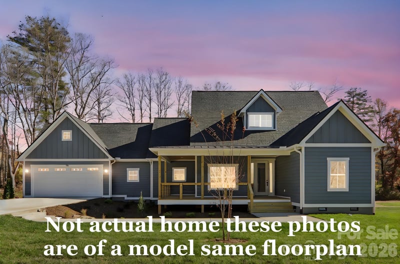 119 Haywood Crossing Dr, Hendersonville, NC 28791