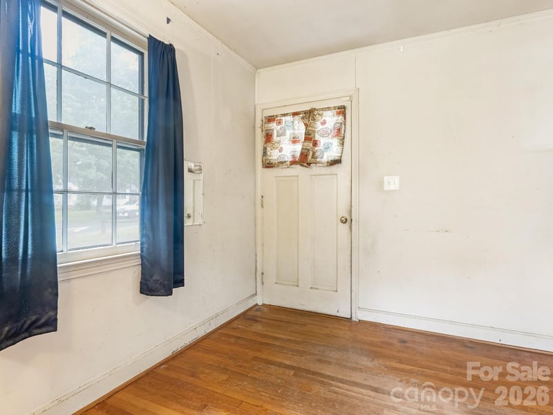 1525 Herrin Ave, Charlotte, NC 28205