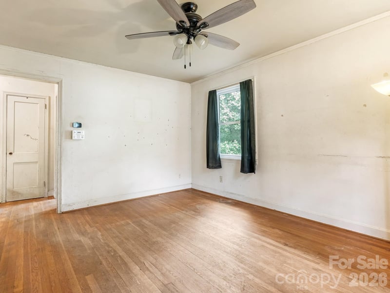 1525 Herrin Ave, Charlotte, NC 28205