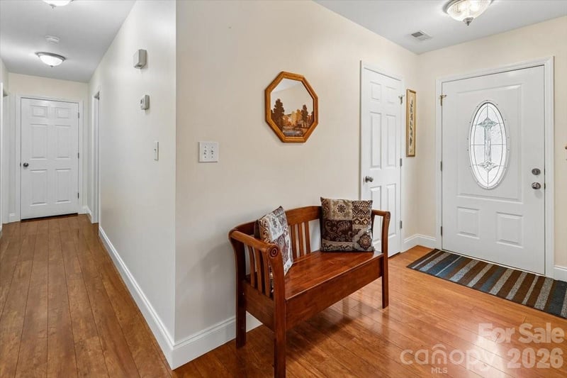10821 Hampton Dr, Charlotte, NC 28227