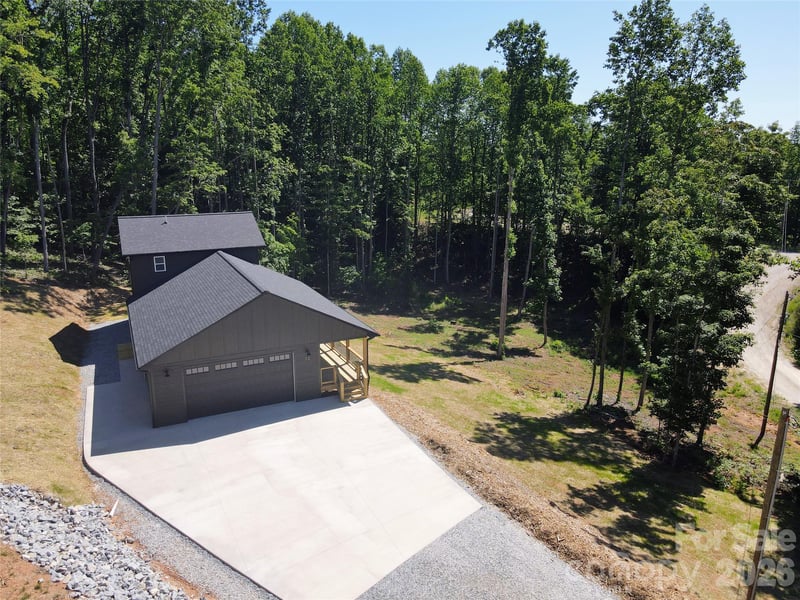 32 Star Dr, Marion, NC 28752